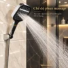 Tay sen Eurolife EL-128SH-T ở chế độ phun massage với dòng nước tập trung từ nhóm đầu phun