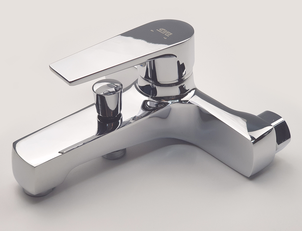 Củ sen nóng lạnh Eurolife EL-JAS 01 có bề mặt mạ Chrome sáng bóng, dễ vệ sinh, phù hợp khách hàng muốn nâng cấp phòng tắm hiện đại và sang trọng.