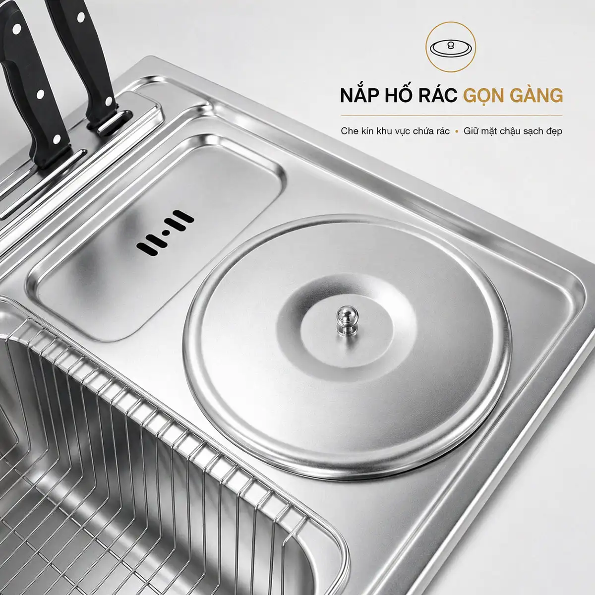 Nắp đậy hố rác tích hợp trên chậu Eurolife EL-C9245 giúp che khu vực chứa rác