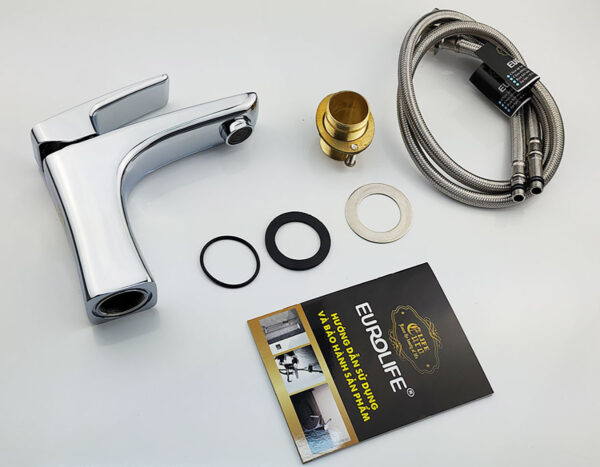 Phụ kiện đi kèm vòi lavabo nóng lạnh Eurolife EL-LOUIS 02 chính hãng, gồm dây cấp, bát gắn đồng thau, gioăng cao su và hướng dẫn sử dụng.