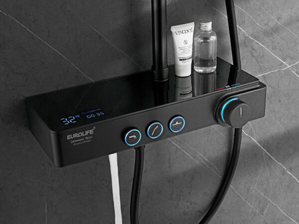 Đầu xả dưới tạo bọt của sen cây Eurolife EL-SC918 giúp dòng nước chảy êm, hạn chế bắn nước và tiện lợi khi cần lấy nước nhanh trong phòng tắm.