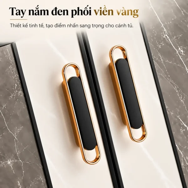 Cận cảnh hai tay nắm màu đen viền vàng của tủ lavabo nhôm Eurolife BLV-AL15, lắp trên cánh phối trắng và giả vân đá.