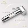 Tay xịt vệ sinh Eurolife EL-H-X08 có thân nhựa ABS nhẹ và lớp mạ Chrome sáng bóng, thuận tiện cầm nắm và vệ sinh.
