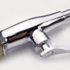 Thân vòi rửa chén lạnh Eurolife EL-RC06 mạ Chrome sáng bóng, tay gạt dễ thao tác và cấu tạo phù hợp sử dụng hằng ngày.