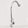 Thiết kế cần cong của vòi rửa chén lạnh Eurolife EL-RC03 giúp tăng khoảng thao tác khi rửa chén, rửa nồi và vệ sinh chậu.