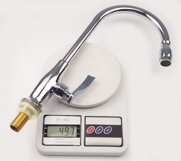 Trọng lượng thân vòi Eurolife EL-RC06 là 497g, giúp khách hàng có thêm thông tin thực tế khi tham khảo sản phẩm trước khi mua.