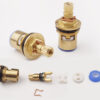 Van Ceramic của vòi rửa chén Eurolife EL-RC01 giúp thao tác đóng mở nhẹ, kiểm soát nước ổn định và hỗ trợ độ bền khi sử dụng.