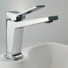 Vòi lavabo Eurolife EL-PASSION 02 thiết kế vuông khỏe, tạo điểm nhấn cho chậu lavabo và phù hợp với nhiều không gian phòng tắm hiện đại.