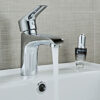 Ảnh vòi lavabo nóng lạnh Eurolife EL-AZA 02 lắp trên chậu với dòng nước tạo bọt chống văng bắn, thân Đồng H61 mạ Chrome sáng bóng, phù hợp mua lắp cho phòng tắm gia đình.