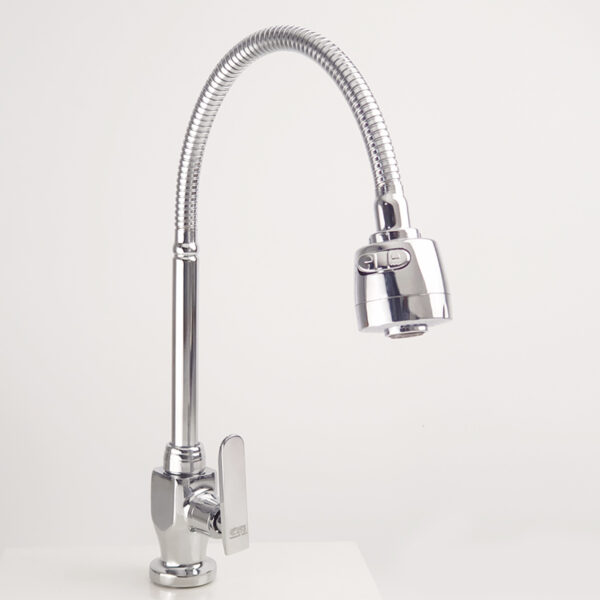 Thiết kế vòi rửa chén lạnh cần lò xo Eurolife EL-RC01 với cần lò xo hiện đại, tay gạt tiện dụng và đầu vòi 2 chế độ phù hợp căn bếp gia đình.