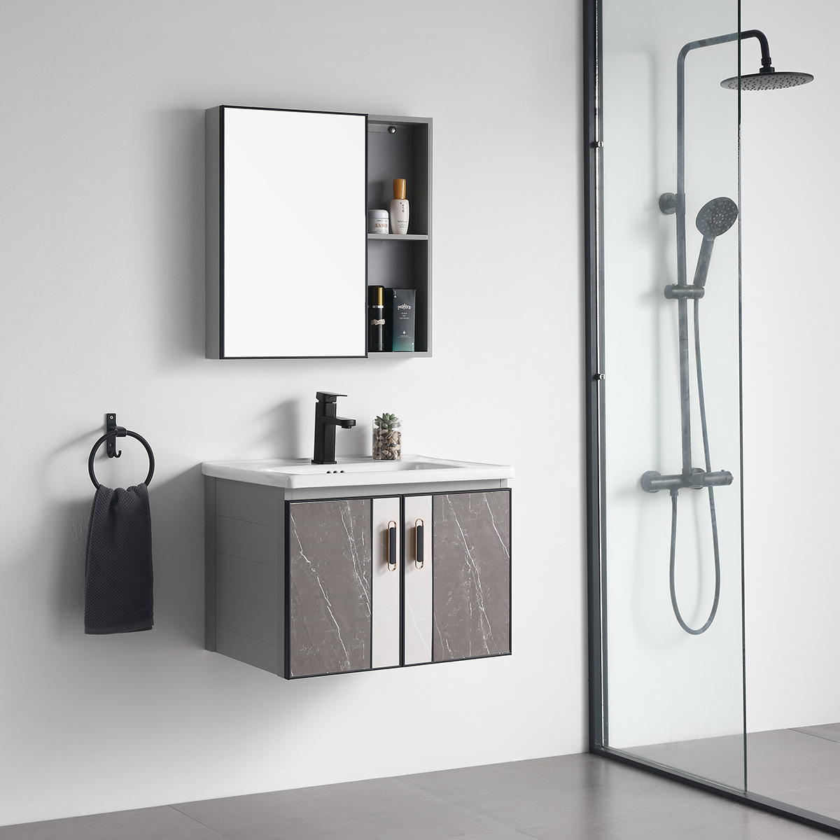 Tủ lavabo Eurolife BLV-AL15 trong combo phòng tắm Eurolife SC902, thiết kế treo tường hiện đại với gương tủ, chậu lavabo và khoang lưu trữ tiện lợi.