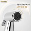 Mặt phun một chế độ của vòi xịt Eurolife EL-X13-T có các lỗ phun bố trí tập trung để định hướng dòng nước.